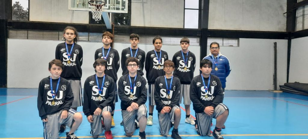 Campeones del Comunal de Basquetbol Escolar U14